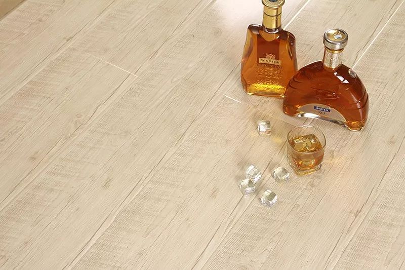 【一家一裝飾】木地板進口的比較好嗎？別陷入這些誤區(qū)！