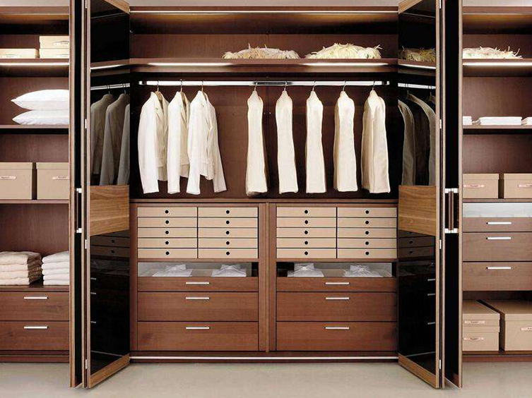 全屋定制衣柜品牌哪些比較好？怎么看衣柜質量