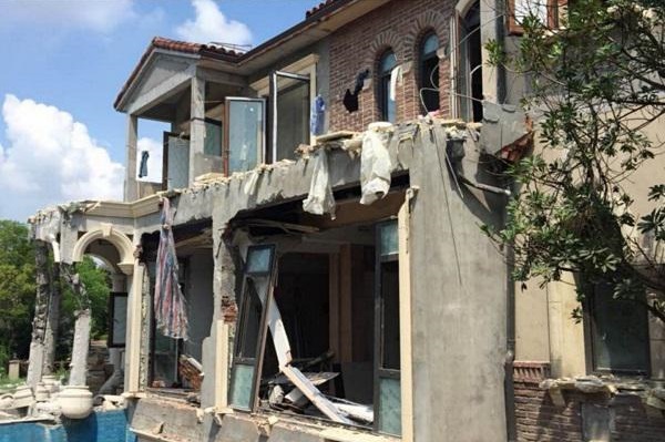 560萬裝修別墅被敲成破爛