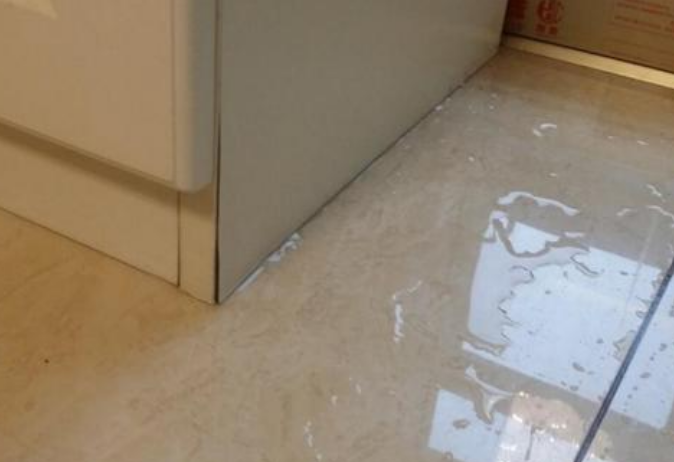 衛生間漏水不砸磚有效嗎？衛生間漏水怎么正確維修