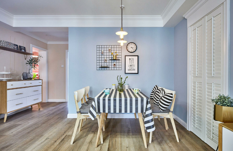 武漢一家一裝飾