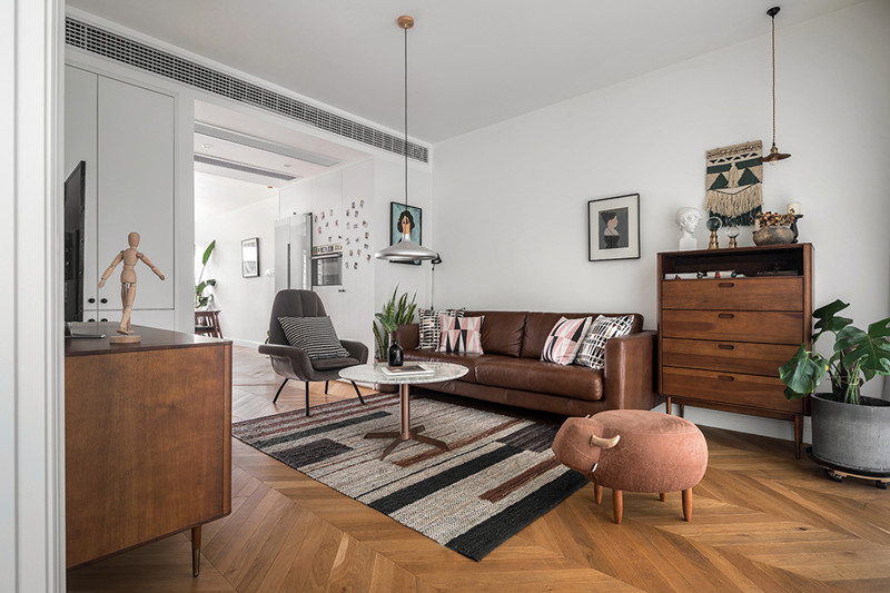 武漢一家一裝飾：墻面裝飾后出現開裂的情況該如何補救